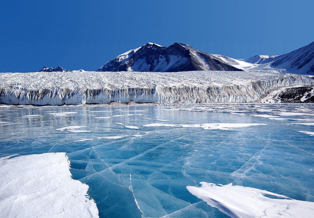 8-Canada_Glacier_Antartica-1024x711