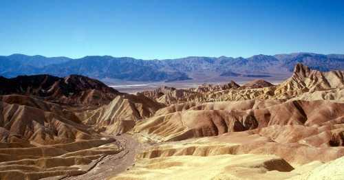 8.Death-Valley-1-500x262