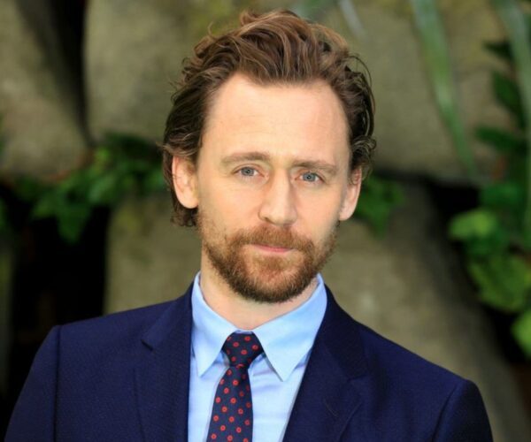 2-How-Tom-Hiddlestons-_Life-of-Chuck